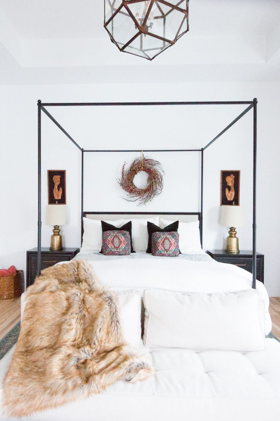 5-Easy-Christmas-Ideas-for-the-Bedroom