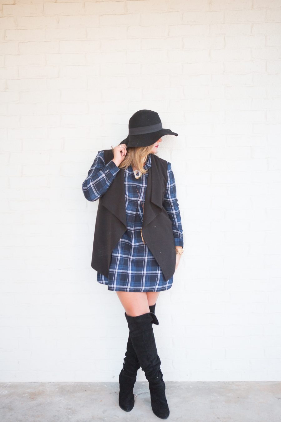 plaid-dress-over-the-knee-boots-outfit-ideas-3-of-5