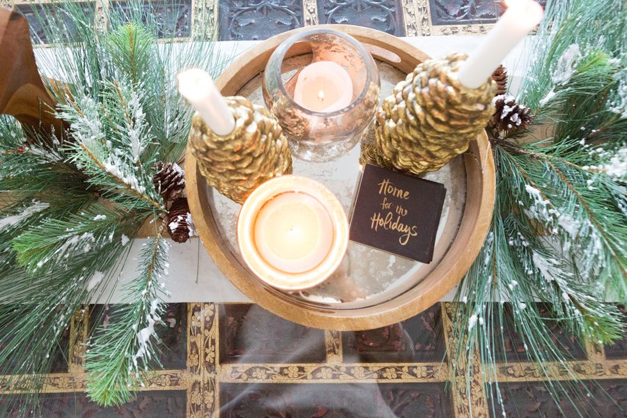 Christmas-coffee-table-decor