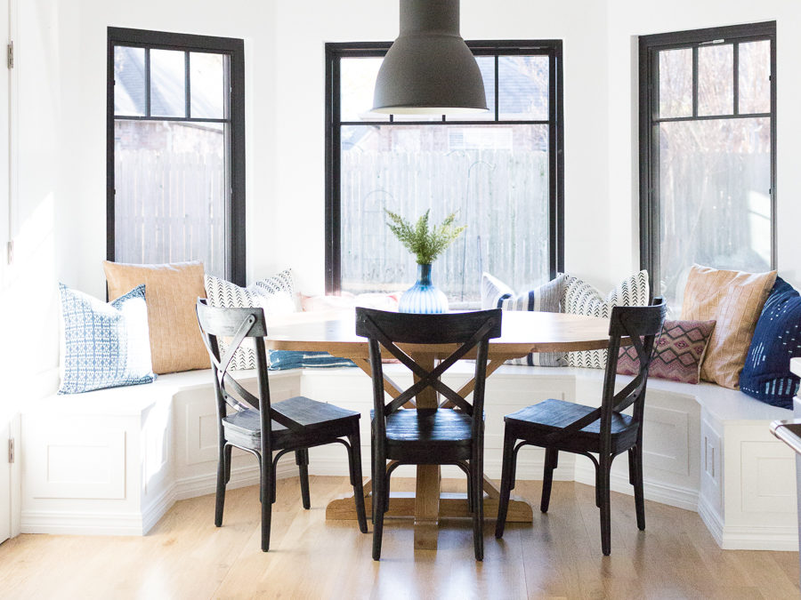 How To Design A Beautiful Kitchen Banquette Modern Farmhouse Black Dining Room Chairs Oval Wood