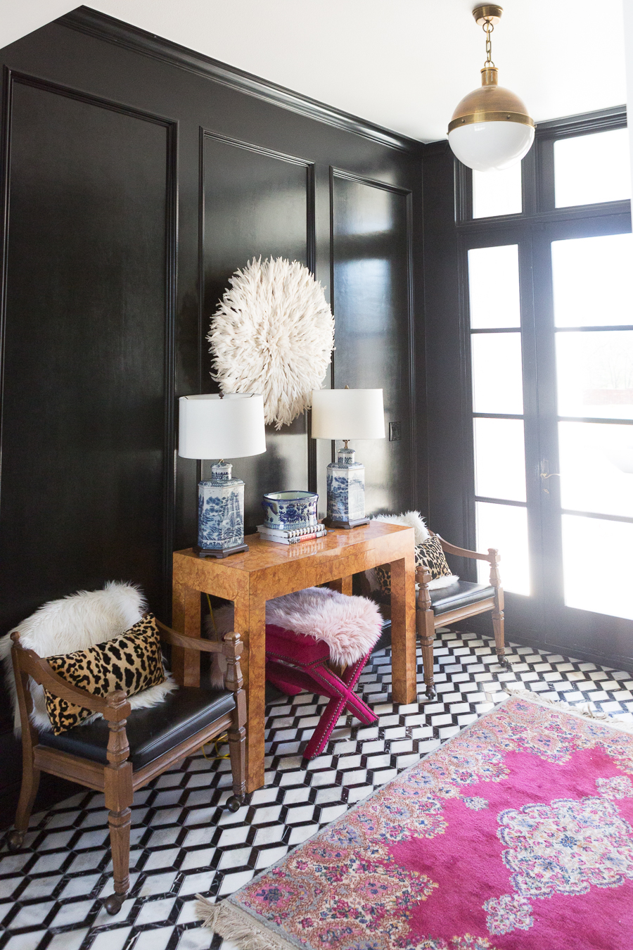 black and white marble floors black high gloss wainscoating entryway burl wood console pink safavieh x bench blue chinoiserie vase