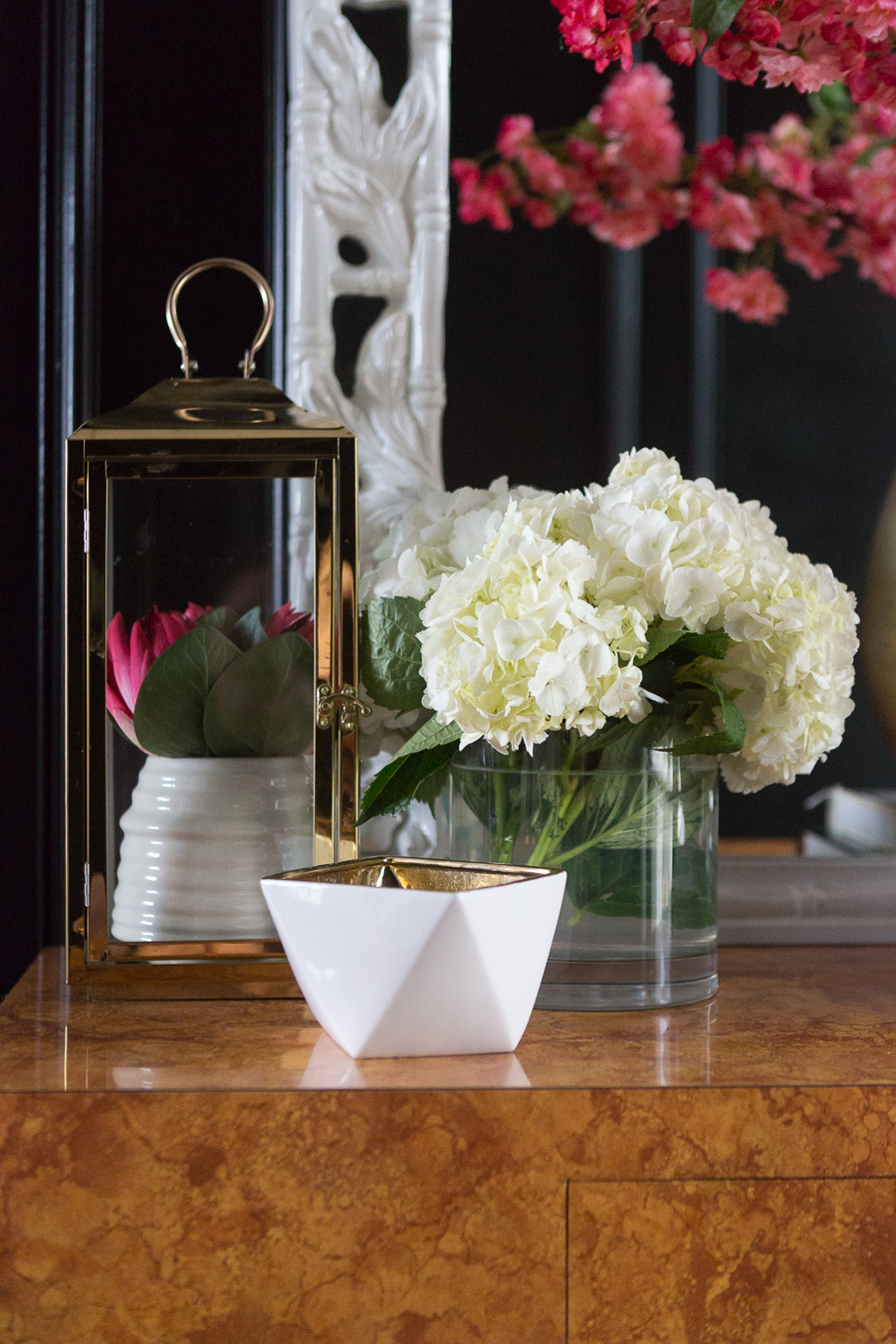 5 Tips to Decorate Your Home with Drew Barrymore Flower Home-5