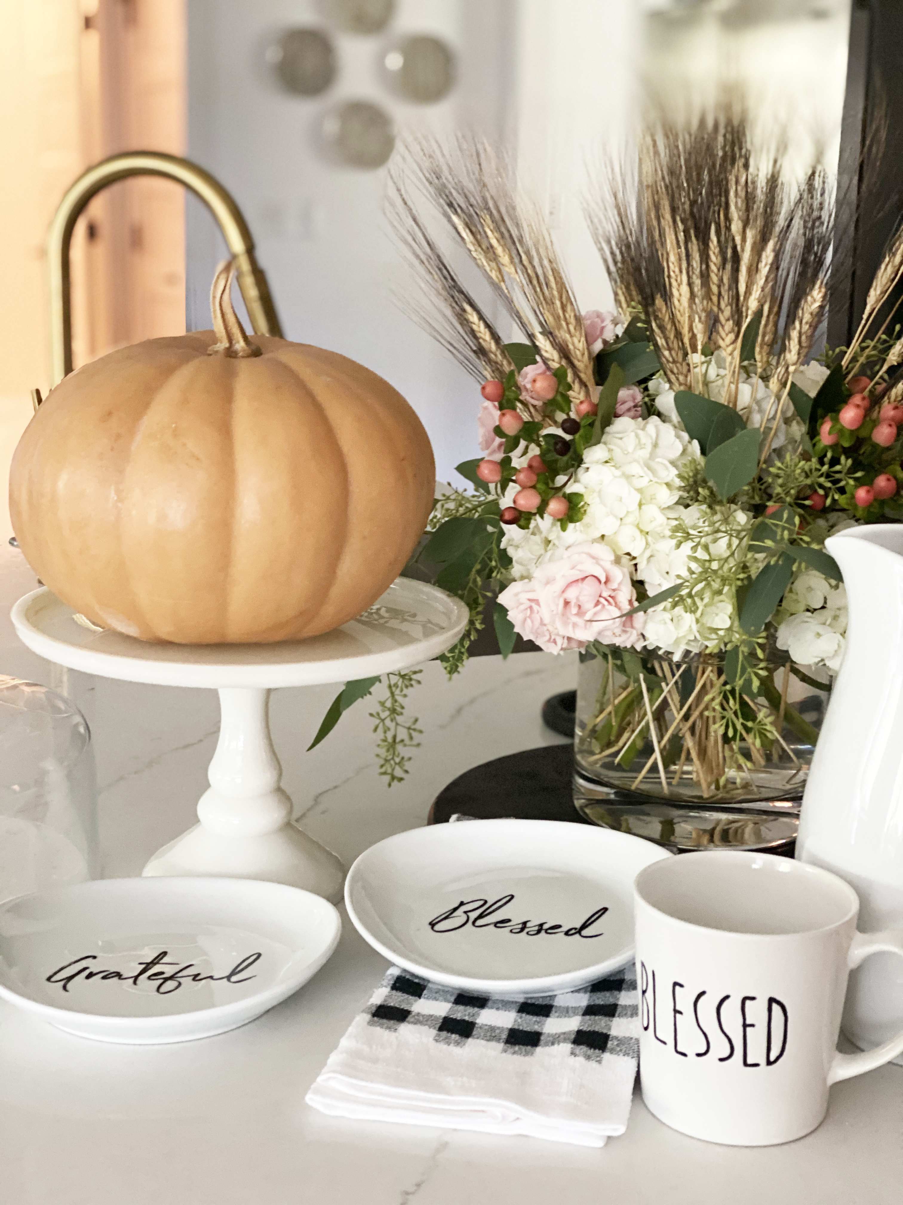 Affordable Fall Front Porch and Tabletop Decor Ideas
